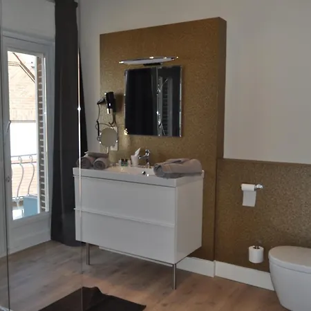 Amylia Couette-café 4*